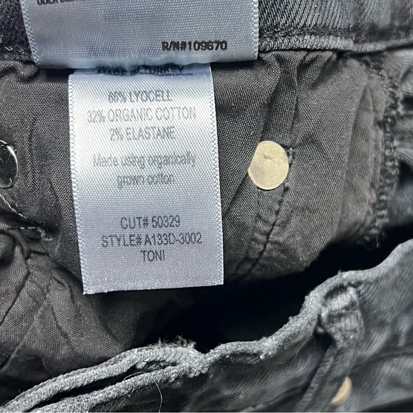 AGOLDE 30 Toni Mid Rise Straight Leg Jeans Feral Washed Black Raw Hem Distressed - Picture 7 of 9